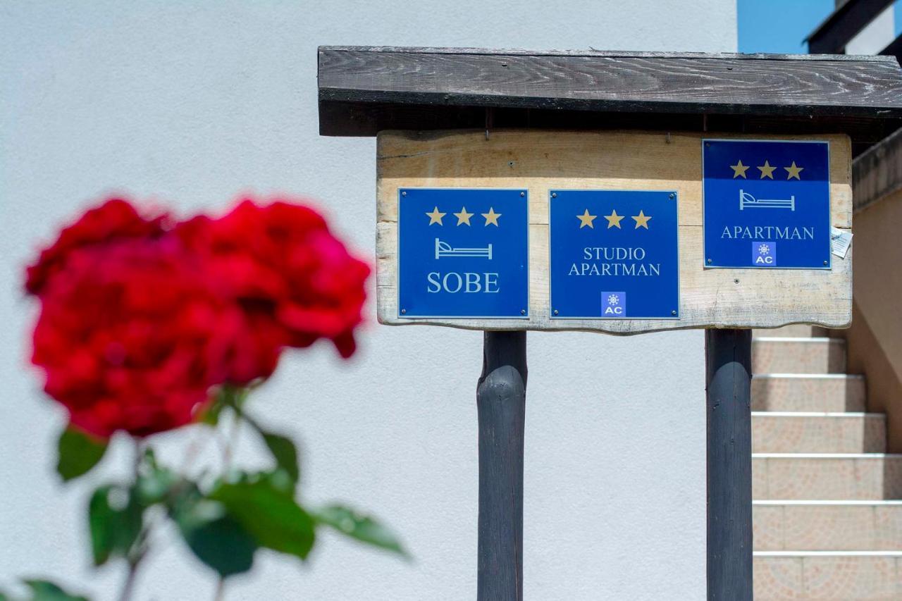 Apartments Vesna スルニュ エクステリア 写真