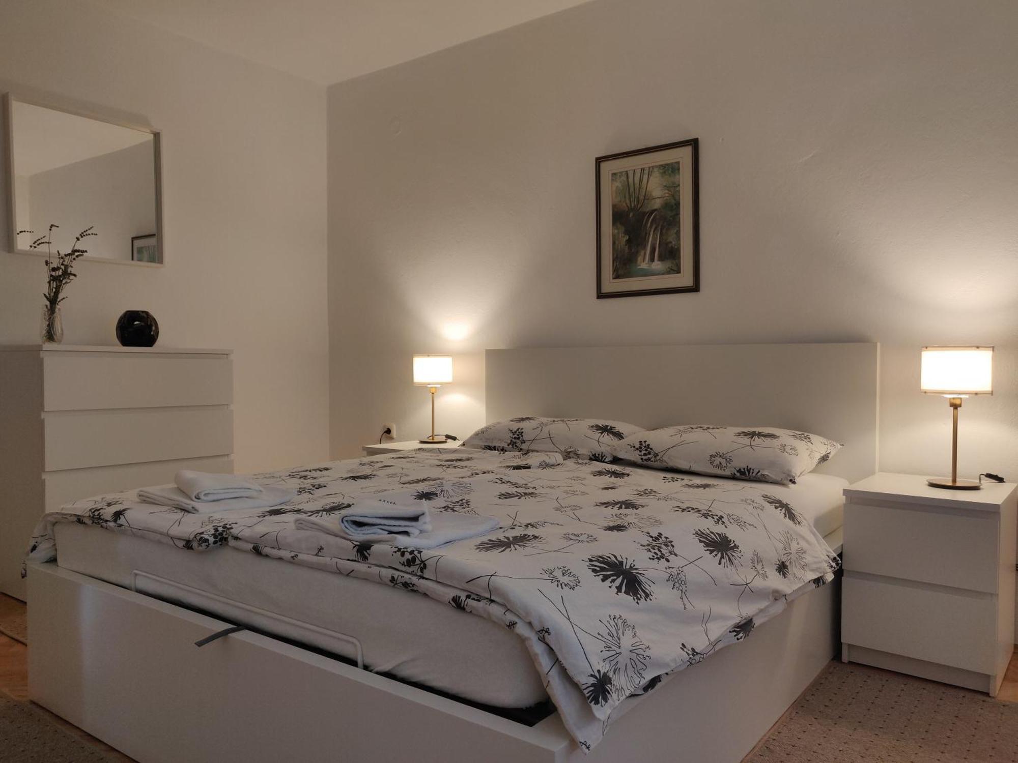 Apartments Vesna スルニュ エクステリア 写真